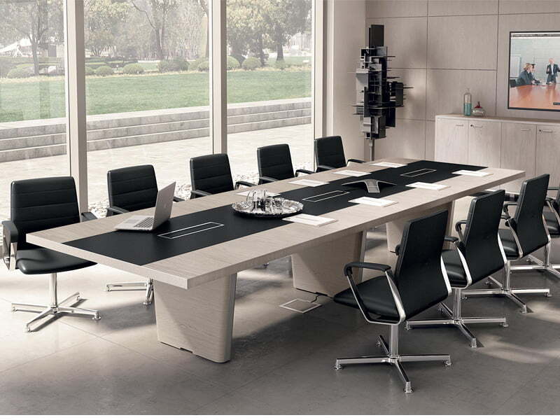Офисный переговорный стол. Тренды направления